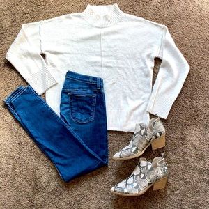 Gwenevere Ankle Skinny Midrise Jeans